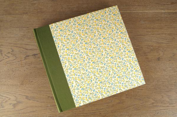 Fotoalbum Blütenmotiv, "Gigi", blau - gelbes Fotoalbum